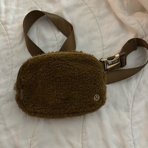 Lululemon belt bag